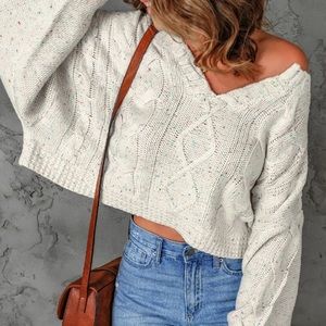 Pippidip Cream Cable Knit Sweater